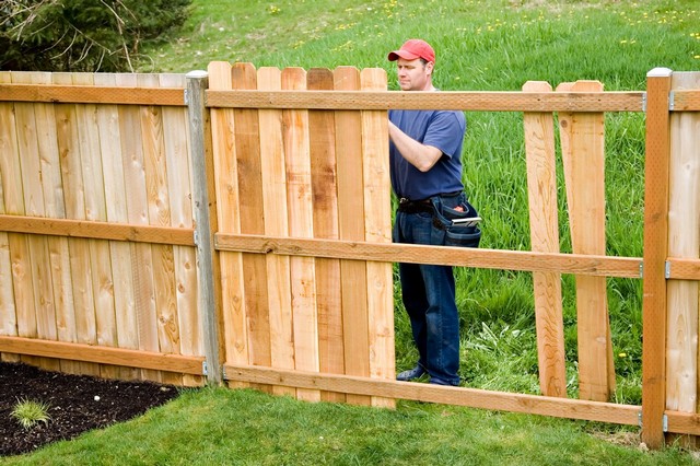 Fencing Isleworth, TW7